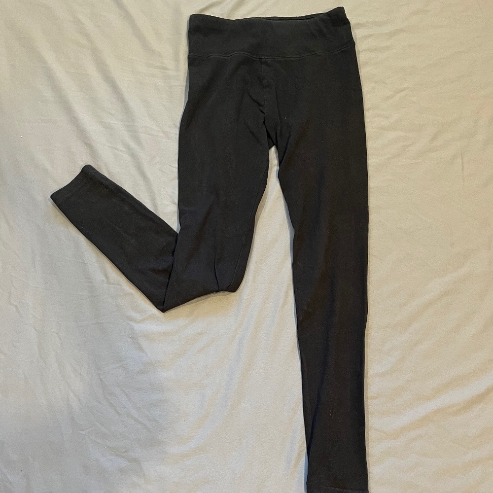 Black leggings